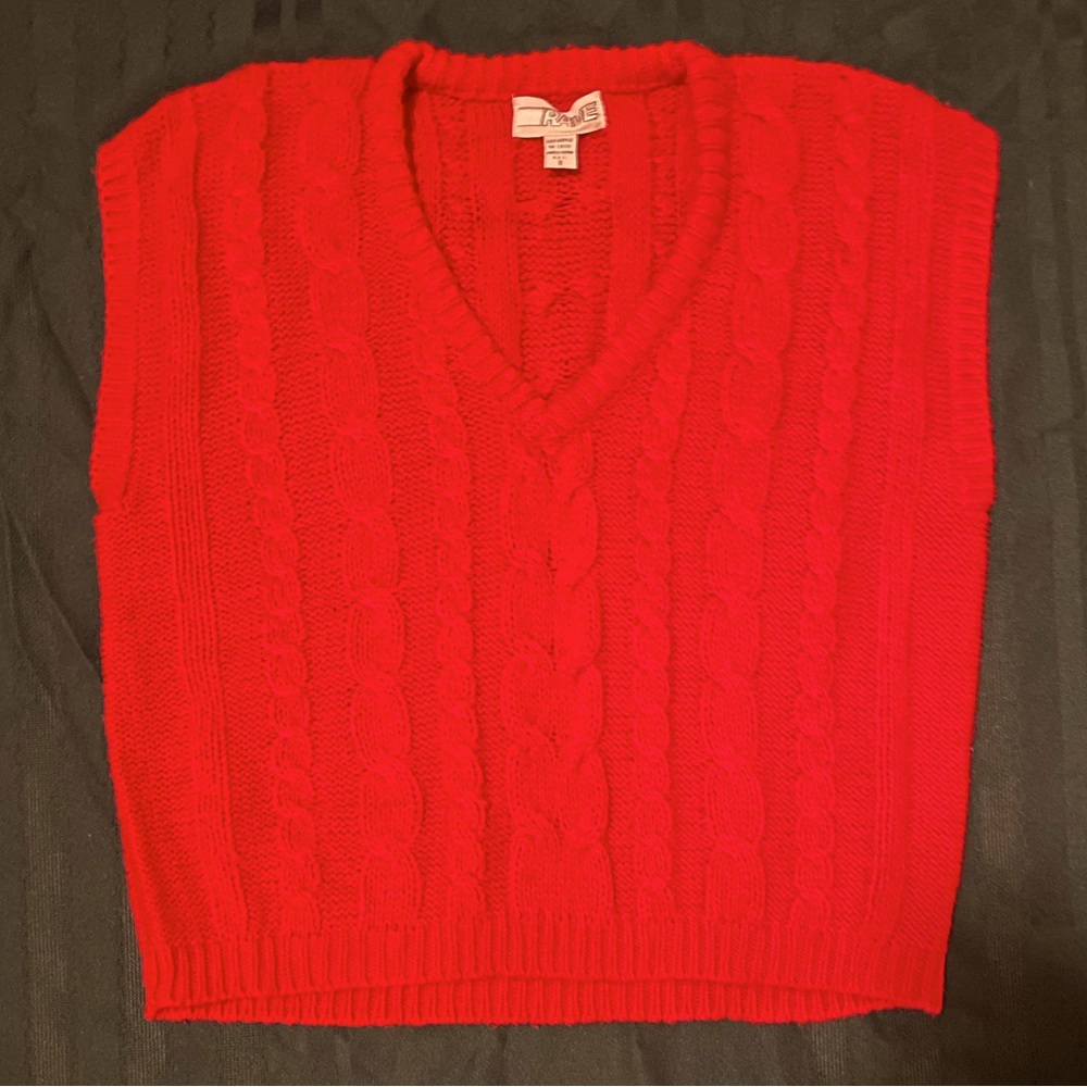 Vintage Women’s Sleeveless Sweater Vest
